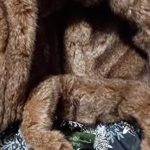 Eddie Bauer Women Goose Down Quilted Vest Size XL with Faux Fur Hood Zip Up - Picture 12 of 15